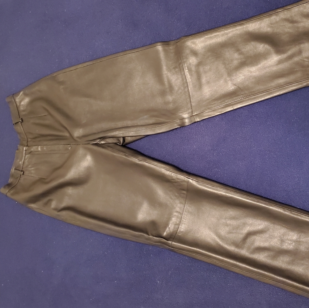 Liz Claiborne size 4 women leather pants